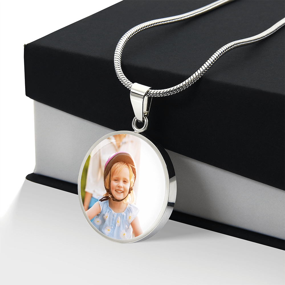 Marriage Hall of Fame Engraved Circle Necklace